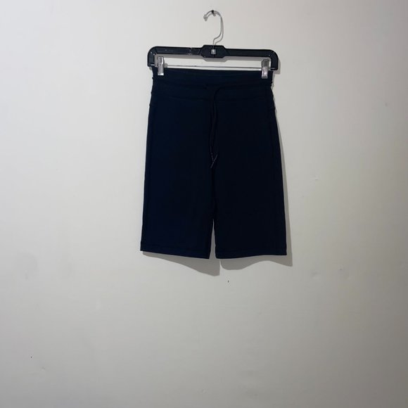 Lululemon Women's Black Shorts - Size 2 - Picture 1 of 8